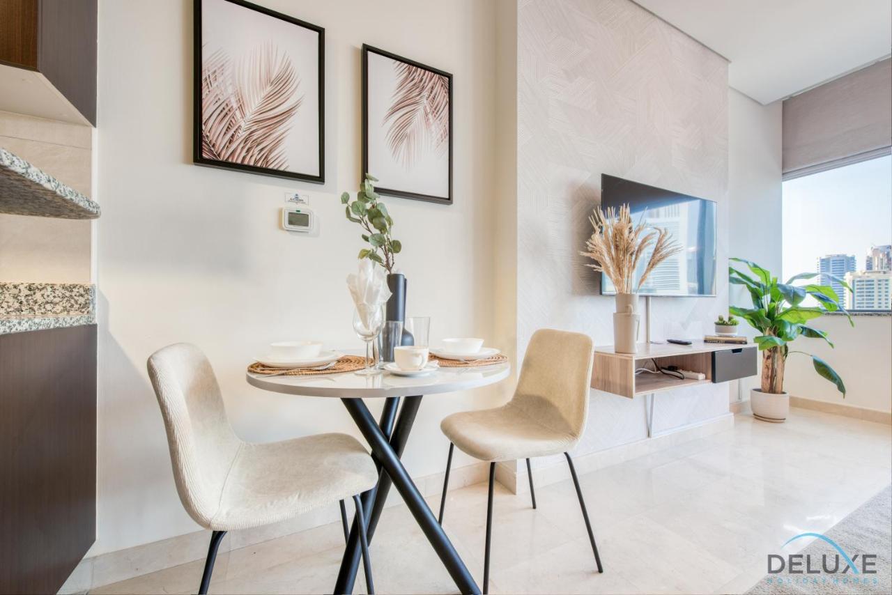 Calm Studio At Sky Gardens Difc By Deluxe Holiday Homes Dubái Exterior foto